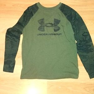 Under Armour long sleeve shirt, green, Size Small (fits like xs)